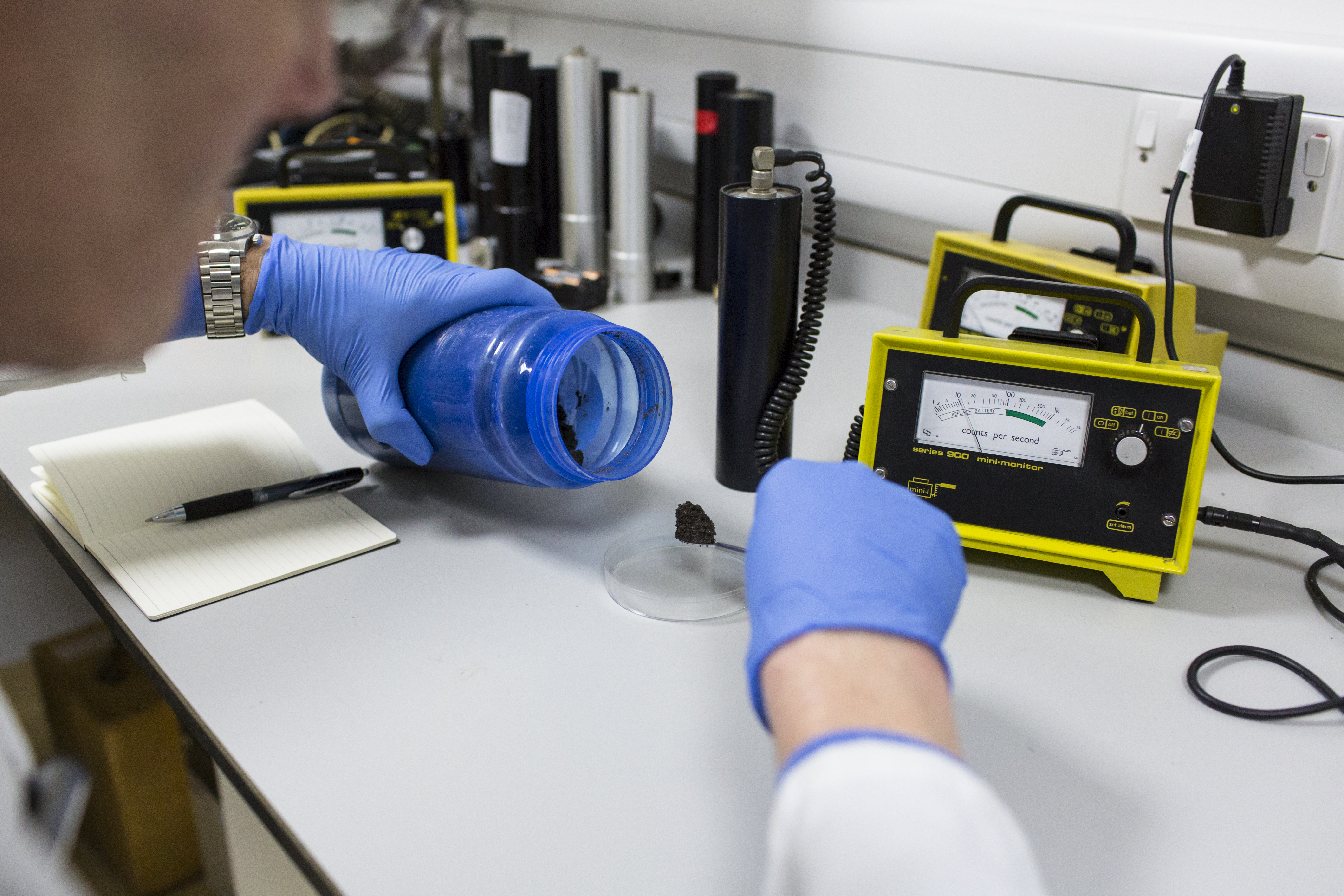 UNIVERSITY COLLEGE LONDON, RADIATION SAFETY SERVICES, ENGLAND